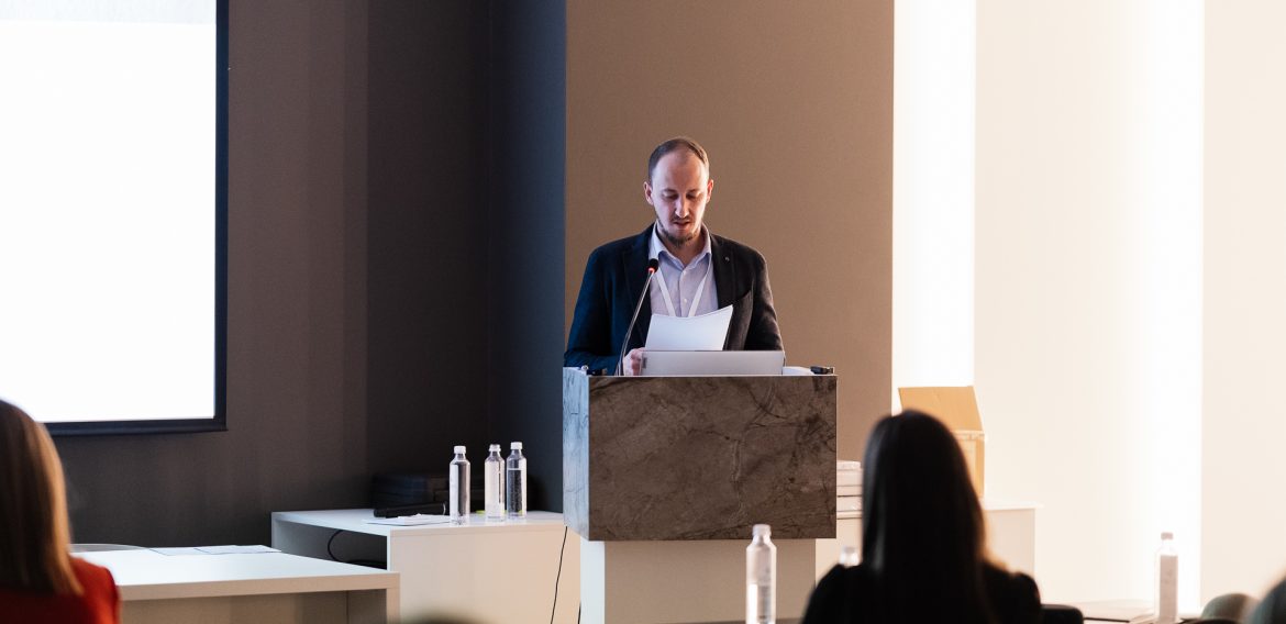 DR. ENES DEDIĆ UČESTVOVAO NA MEĐUNARODNOM NAUČNOM SKUPU “DOLINA GORNJE BOSNE OD PRETHISTORIJE DO KASNOG SREDNJEG VIJEKA – NOVE  SPOZNAJE, IZAZOVI I PERSPEKTIVE ISTRAŽIVANJA”