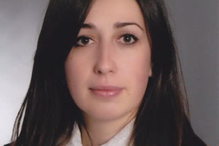 Dr. Elmedina Duranović