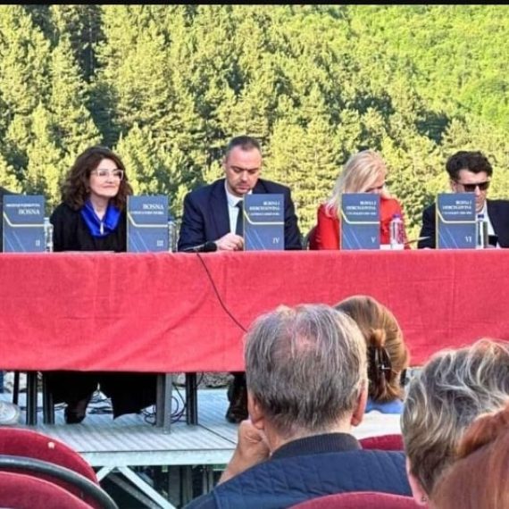 Edicija “Historija Bosne i Hercegovine” predstavljena u Travniku