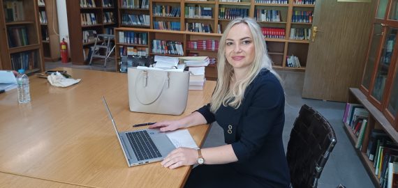 Fatima Išerić, sekretar Instituta za historiju, boravila na Erasmus+ Staff Mobility programu na Aristotelovom univerzitetu u Solunu, Grčka