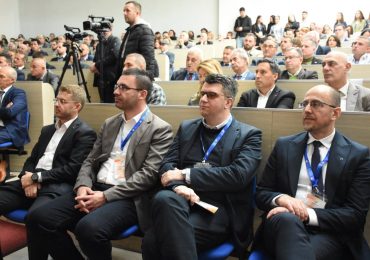 Dr. Jasmin Medić predavač na međunarodnom kongresu u Tetovu