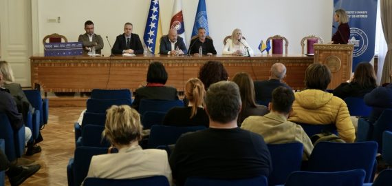 U REKTORATU UNSA ODRŽANA PANEL-DISKUSIJA O „HISTORIJI BOSNE I HERCEGOVINE“ I NAUČNOM PRISTUPU PROŠLOSTI