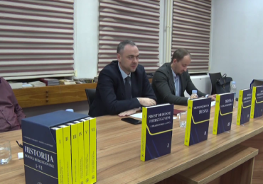 U Tešnju održana promocija edicije “Historija Bosne i Hercegovine (I-VI)”
