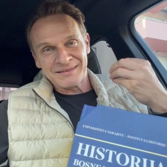 Poznati bh. glumac Enis Bešlagić podržao „Historiju Bosne i Hercegovine“
