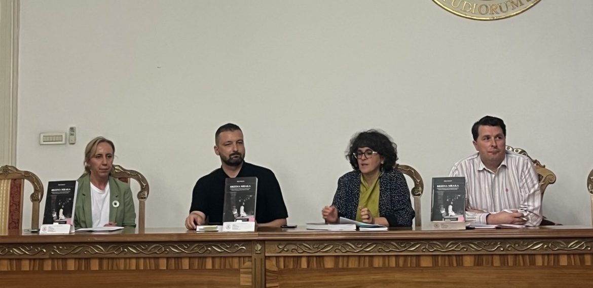 U Sarajevu održana promocija historijske monografije “Brzina mraka: Politička djelatnost Srpske pravoslavne crkve u Bosni i Hercegovini 1989. do 1996.”