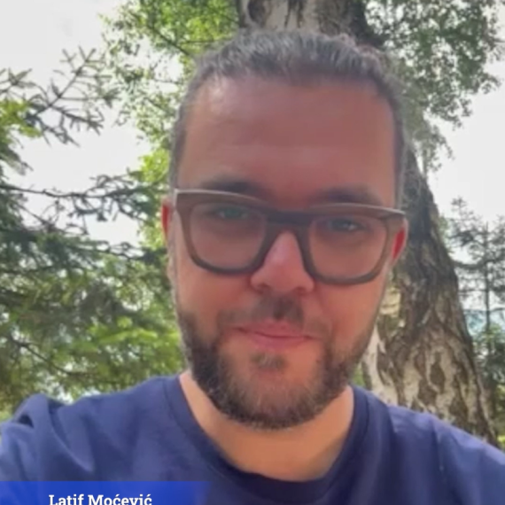 Kompozitor i vokalni umjetnik Latif Močević uz „Historiju BiH“