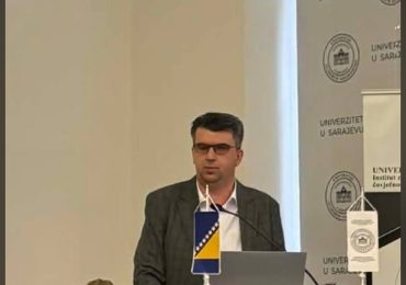 Dr. Jasmin Medić učestvovao na Okruglom stolu o “Nenaučenim lekcijama iz savremene historije”